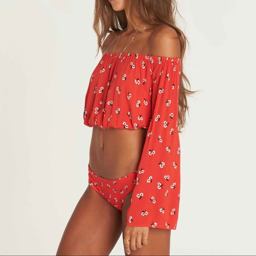 Billabong My Day Crop Top Size M Red Floral Print